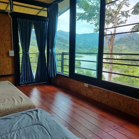 Baanhatsompaen Homestay Ranong Eksteriør billede