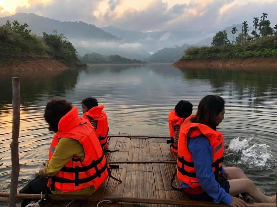 Baanhatsompaen Homestay Ranong Eksteriør billede