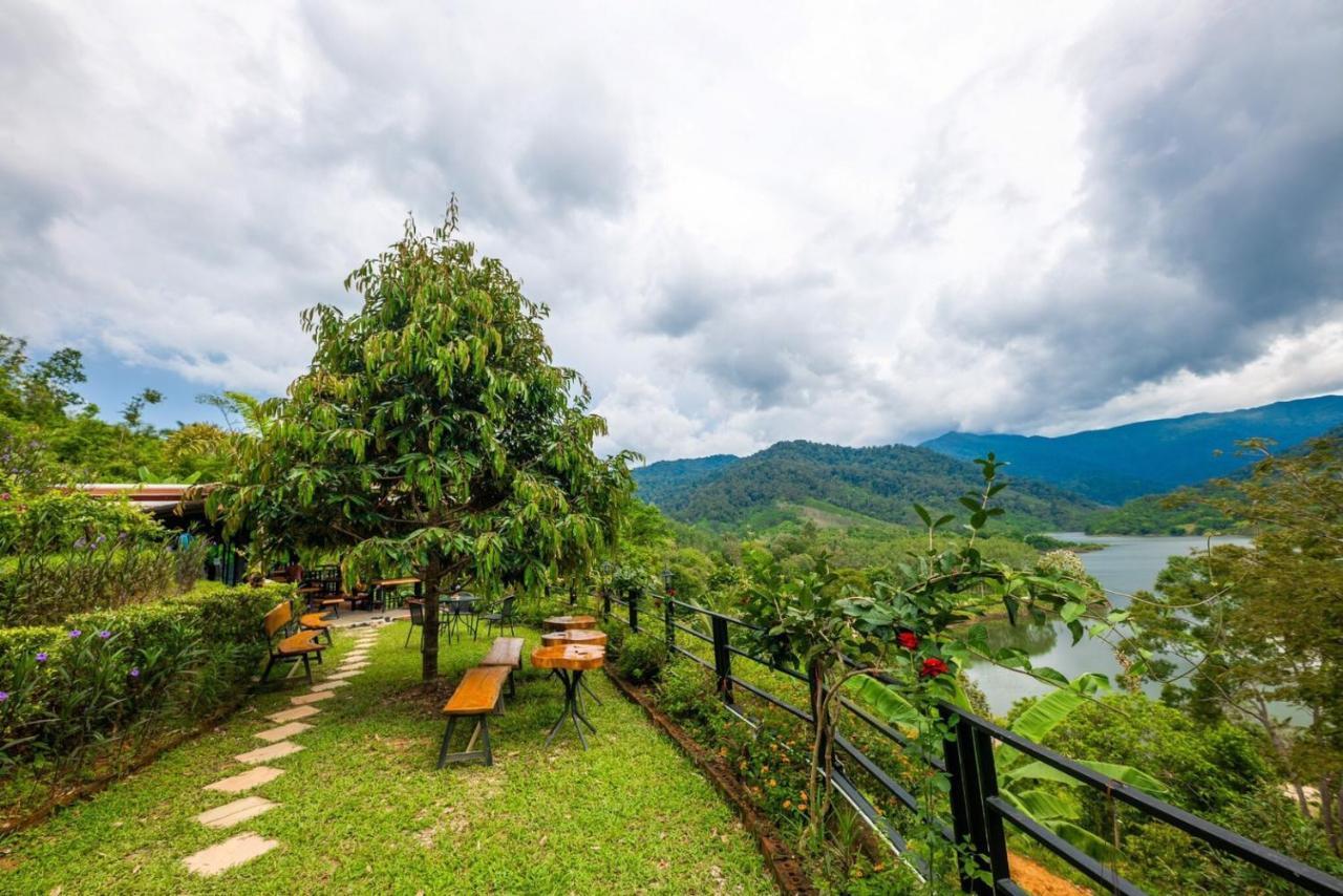 Baanhatsompaen Homestay Ranong Eksteriør billede