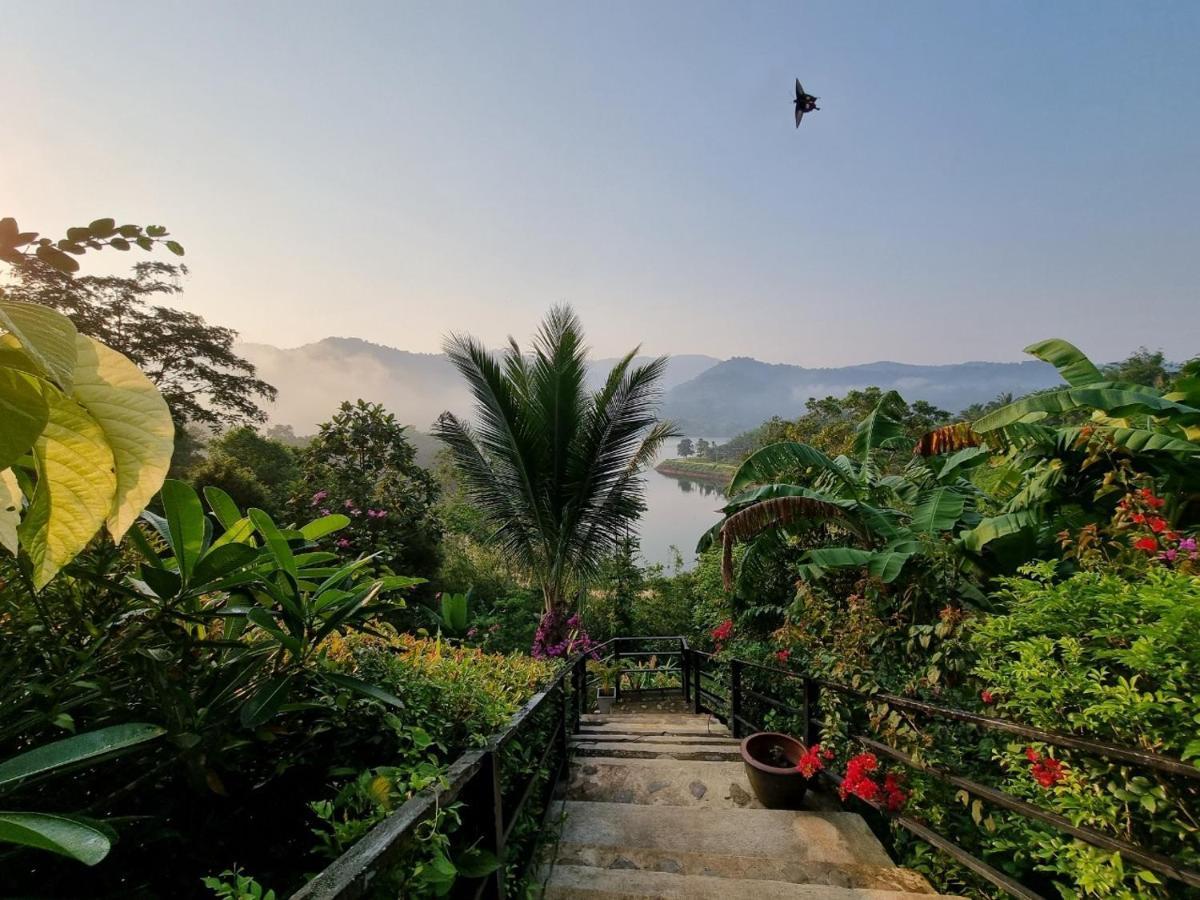 Baanhatsompaen Homestay Ranong Eksteriør billede