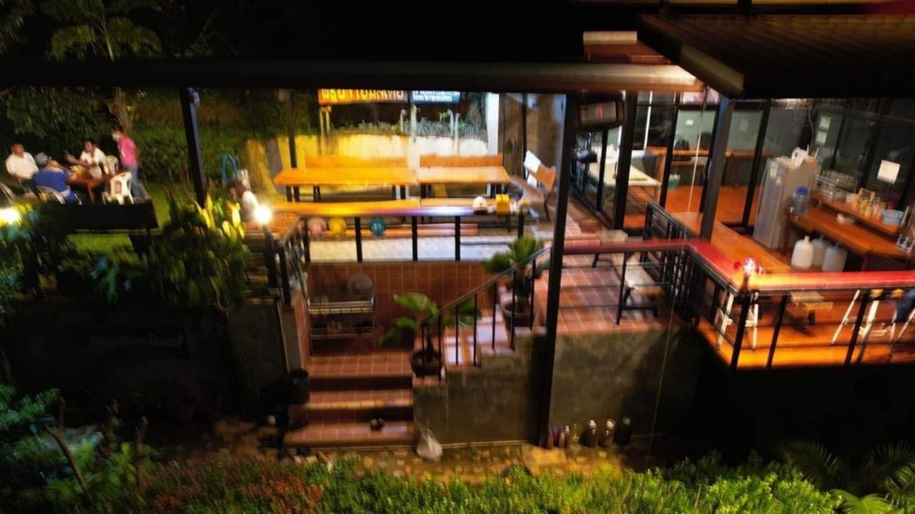 Baanhatsompaen Homestay Ranong Eksteriør billede