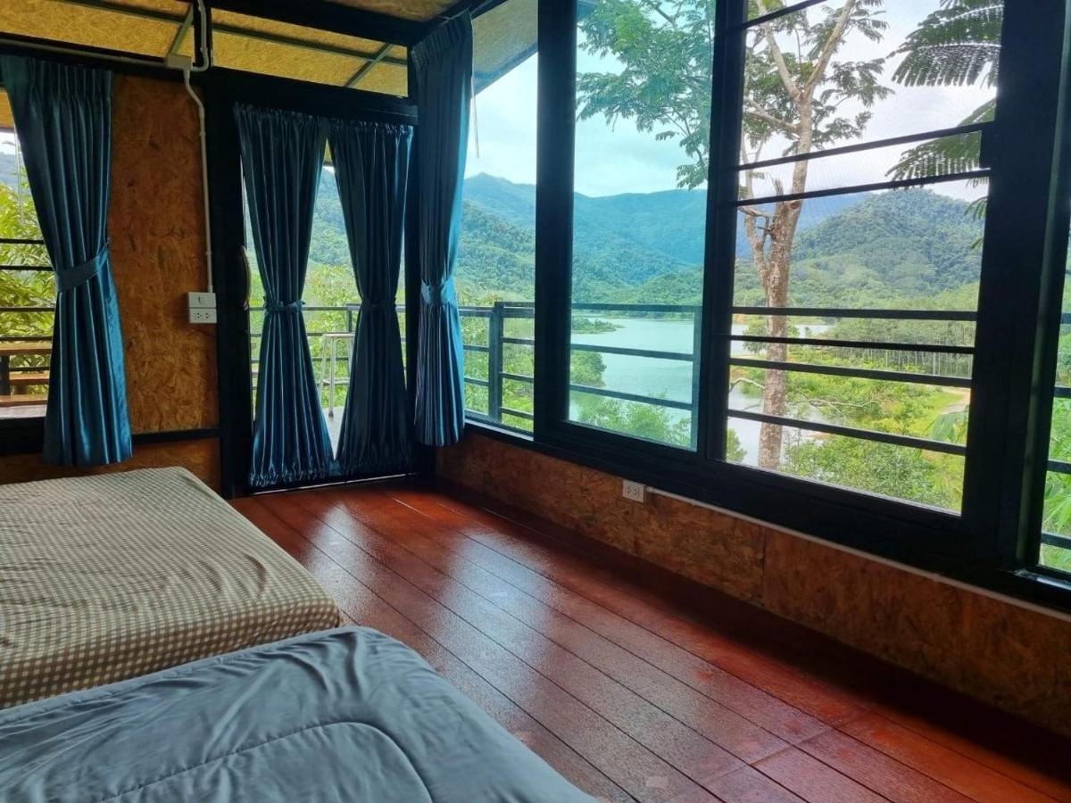 Baanhatsompaen Homestay Ranong Eksteriør billede