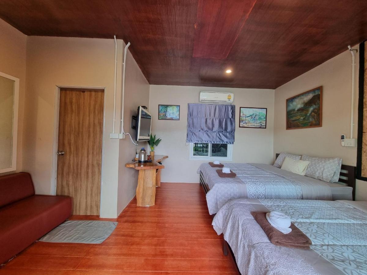 Baanhatsompaen Homestay Ranong Eksteriør billede